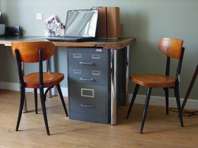 A desk from Strafor, the French company that Steelcase acquired in two stages; it eventually became the basis of Steelcase in Europe.