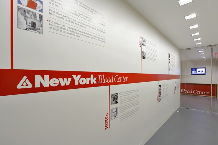 The entrance area for the New York Blood Center includes details on the discoveries and developments in blood science the center has helped make possible, bringing their brand’s commitment to innovation to life. Photo by Tom Sibley, courtesy of Vocon.