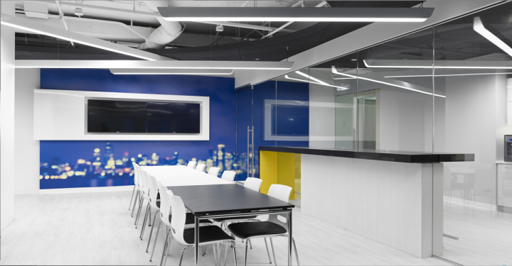 The designers carried the black and white palette through the lunch room, which also includes a flat screen for showing some of Getty's videos. Photo by J.J. Jetel.