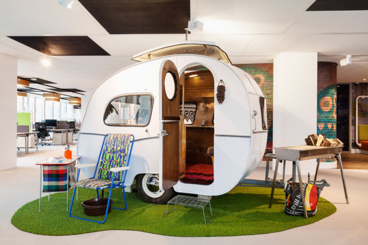 Inside Google's Amsterdam office. Image via officeinsight.com.