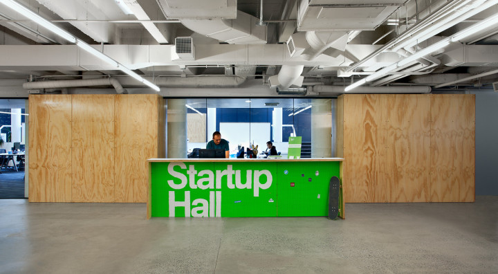 SHED_StartupHall_Reception Desk