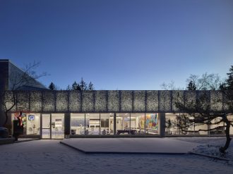 The design of the EarthCampus offices are on view from the outside. Image courtesy of Joe Kitchen and Spacesmith.