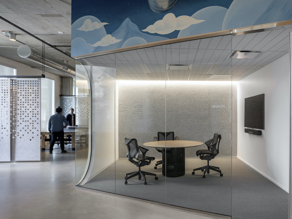 Modern Office Space – A Birds-eye View with Latest Trends