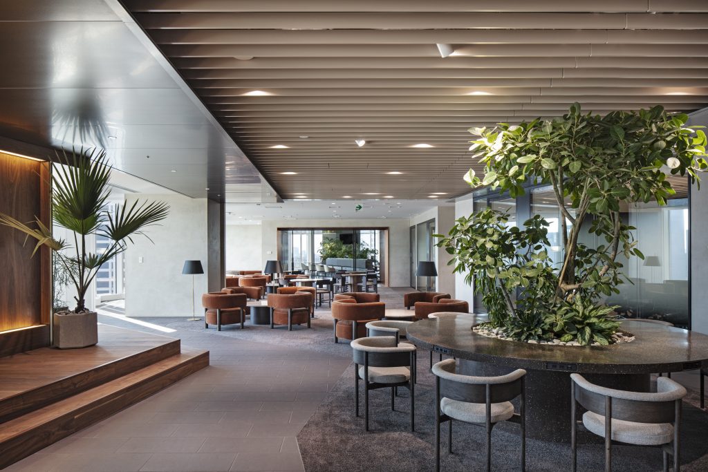 Image of Tokyo Office courtesy of JLL.